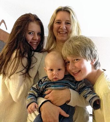 <p>Katherina aus Schwetzingen mit ihren drei Kindern.</p>