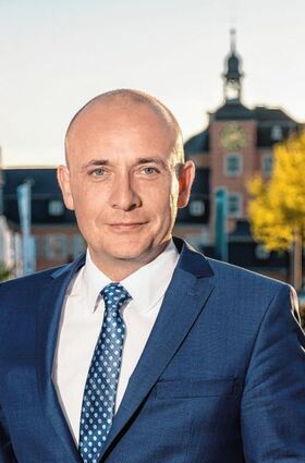 <p>Setzte sich bei der OB-Wahl durch: Dr. René Pöltl. Bild: Stadt</p>