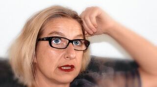 <p>Marlene Klaus stellt in der Stadtbücherei ihren neuen Roman "Gloria und die Londoner Liebschaften vor".</p>