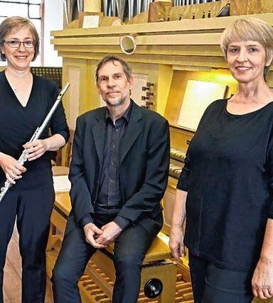 <p>Ulrike Wettach-Weidemaier (v. l.), Detlev Helmer und Josefa Kreimes gestalten ein besonderes Konzert.</p>