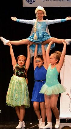 Jugendschautanz "Frozen" von der 1. GroKaGe 1908 Durlach.