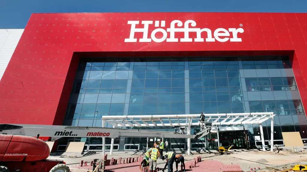 hortensien kranz binden Bezaubernder Hortensienkranz lässt sich einfach selber machen Weiße Badezimmer Eckregale kaufen