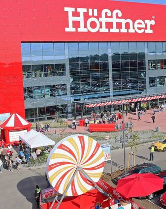 Möbel Höffner nach der Pause umso stärker
