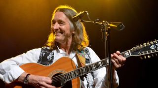 Roger Hodgson ist nicht nur ein großartiger Sänger und Gitarrist – er ist auch ein total sympathischer Mensch, der den Kontakt zu seinen Fans liebt. Das konnten die Schwetzinger schon bei seinem ersten Auftritt hier im Jahr 2005 erleben.