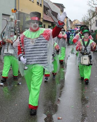 Immer ein Garant für tolle Stimmung: Der Spielmannszug der Feuerwehr Brühl.