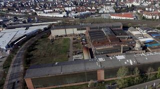 Bick auf das derzeitige Pfaudler-Areal von oben: Diese knapp 70 000 Quadratmeter große Fläche zwischen Südtangente (l.), Scheffelstraße (unten) und Bahnlinie (oben) wird zum Wohngebiet.