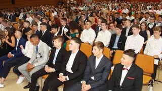 Schick gemacht hatten sich die Abschlussschüler für die „PromNight“.