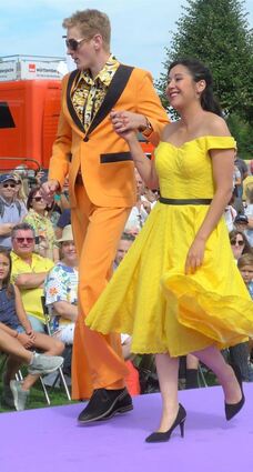 Eine Vintage Fashion Show gibt’s beim US-Classic Car Concours.
