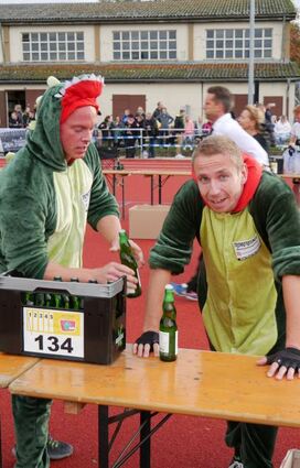 Die letzten Flaschen werden kurz vor dem Ziel getrunken.