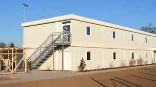 Die Containeranlage steht für die verschiedenen Ämter schon bereit. Bereits am Montag, 10. Februar, wird die Verwaltung von dort arbeiten.