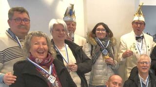 Freundschaft über Grenzen: Die Delegation aus Lunéville wird vor dem Umzug auf dem Rathaus empfangen.