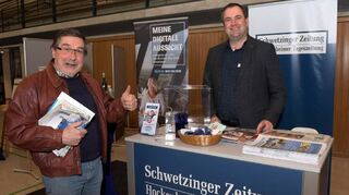 Informationen in neuen Medien erhalten: Darüber infor-miert Michael Baudermann bei der Schwetzinger Zeitung.