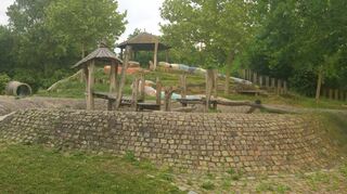 Der große Erlebnispark im Steffi-Graf-Park wird auch geöffnet. Hier können Kinder wieder spielen – wie viele gleichzeitig, muss die Gemeinde anhand er Vorgaben vom Land festlegen.