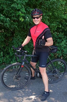 Freie Fahrt: Dr. Thomas Soballa ist gewappnet. Nach dem Rückschlag hat er sich aufgerappelt und startet mit seinem Fahrrad die Tour durch Deutschland.