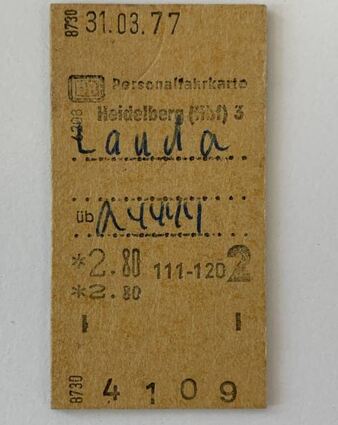 Klaus Hammann hat das Ziel mit der Hand selbst aufgeschrieben – und den Betrag je nach Kilometeranzahl ausgerechnet.