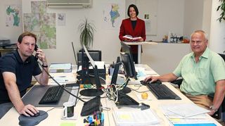 Matthias Fischer (v. l.), Nina Gafron und Christoph Helbig haben ihr Büro in der Ederer-Passage bezogen und nehmen ihre Arbeit im Gutachterausschuss auf.