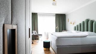 Einladend: Die gemütlichen und stylisch eingerichteten Zimmer des Hotels – hier das „Cosy Zimmer Pale Powder“.
