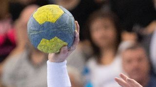 Handball (Symbolbild)