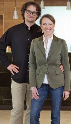 Die Hoteliers Bibiana Weiermayer-Schmid und Christoph Weiermayer.