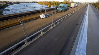 Die regional wichtige Salierbrücke ist seit 21. Januar 2019 wegen Bauarbeiten zur Brückensanierung gesperrt. Der erste Bau-abschnitt ist mittlerweile abgeschlossen und die Baustelle von der Südseite komplett auf die Nordseite umgezogen.