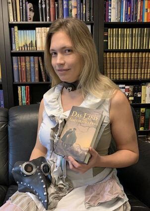 Ann-Kathrin Wasle hat ein Faible für vergangene Zeiten. Deshalb spielt das Buch „Das Lied des Gaukelspielers“ in der Renaissance.