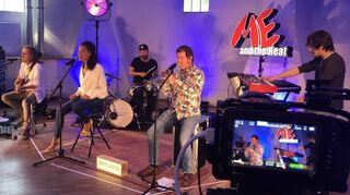 Sunday School: Me and the Heat mit Mike Frank (v. l.), Christin Kieu, Giovanni Ema-nuele, Hardy Appich und Martin Pohl im Online-Konzert im Wasserturm.
