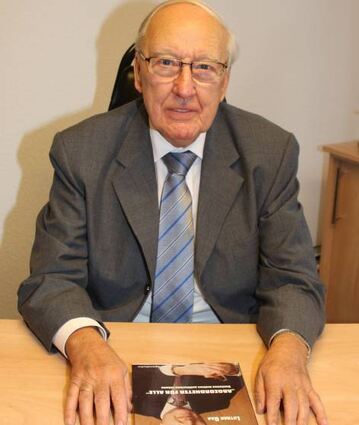 Dr. Lothar Gaa bei der Veröffentlichung seiner Autobiografie 2008.