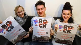 Da herrschte noch große Vorfreude: Jugendreferentin Andrea Kroll sowie die Jugendbotschafter Alexander Jordan und Merve Deniz bewerben „Pre-Rock in da Hütt“. Das war die letzte Veranstaltung, die am 7. März 2020 stattfinden konnte.