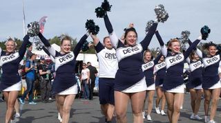 Die Cheerleader der Blue Devils  bei einem Auftritt im Jahr 2019.