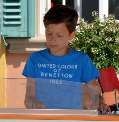 Paul Zivkov spielt „Paul’s Song“ und einen fetzigen Boogie Woogie.