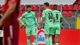 Enrique Peña Zauner (links) gehört nicht mehr zum Aufgebot des SV Sandhausen im Trainingslager.