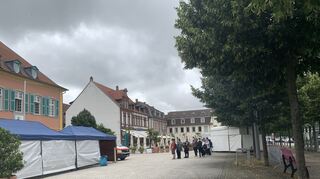 Um 10.30 Uhr öffnete das Impfzelt auf dem Schlossplatz in Schwetzingen.