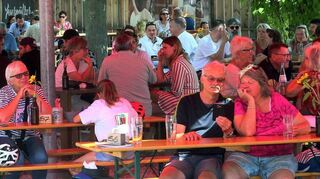 Sehr gut besucht war der Weldegarten beim „Kurpfälzer Frühschoppen“, bei dem auch unsere Zeitung vertreten war und regionale Spezialitäten im Angebot hatte.