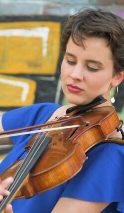 Charlotte Stickel ist eine wahre Meisterin der Viola.