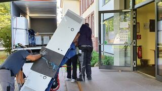 In der Friedrich-Ebert-Schule werden weitere mobile Luftfilter aufgebaut. In der vergangenen Woche war bereits die Theodor-Heuss-Schule beliefert worden.
