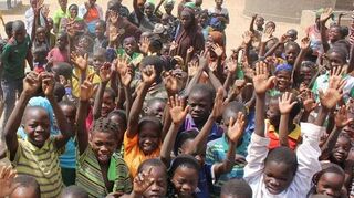 Die Kinder in Dourtenga dürfen sich darüber freuen, dass die Projekte der Klimapartnerschaft gefördert werden, denn es geht – neben nichts Geringerem als dem Weltklima – um ihre ganz persönliche Zukunft.