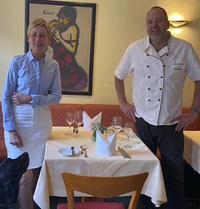 Noch tischen Sabine und Ulrich Stecker im Gasthaus Adler auf. Im Jahr 2023 soll damit Schluss sein.