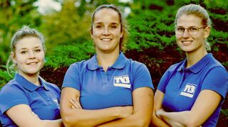 Die beiden Abteilungsleiterinnen Anja Gross (v. l.) und Lisa Naber sowie die Verantwortliche für Finanzen und Marketing Franziska Pristl bilden den Kopf der TV-Handballer.