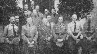 Die damaligen Schwetzinger Ratsherren – natürlich fast alle in Uniform. Das Bild stammt aus dem Jahr 1935 und wurde so in der Zeitung „Hakenkreuzbanner“ abgedruckt.