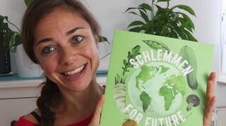 Freut sich, Teil eines tollen Buches geworden zu sein: Vanessa Schäfer alias „Die Schürzenträgerin“. Sie hat vegane Ernährung zu ihrem Steckenpferd gemacht.