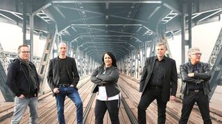 „Eight4ty.nine“ um Frontfrau Sabine Gantner spielt am Freitag live im Café Walzwerk in Schwetzingen.