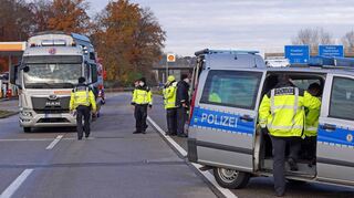 Beim Kontrolltag auf der Raststätte am Hockenheimring entdeckte die Polizei 21 Verstöße unterschiedlichster Art.