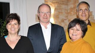 Dieses Quartett wurde vor eineinhalb Jahren zum Vorstand des Gewerbevereins gewählt: Die Vorsitzende Bianca Mückenmüller (v. l.), zweiter Vorsitzender Johannes Himmes, Schriftführerin Brigitte Ammann und der Schatzmeister Matthias Mücken-müller.