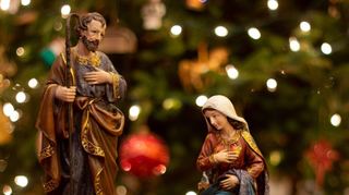 Sowohl bei den evangelischen als auch den katholischen Christen finden über Weihnachten verschiedene Gottesdienste statt – im Freien, in der Kirche, mit Anmeldung oder ohne.