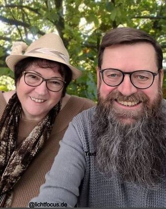 Experten rund ums Räuchern: Antara Reimann und Peter Eckel.