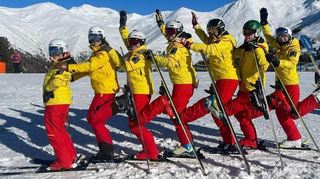 Der Hockenheimer Ski-Club hat bei strahlendem Sonnenschein viel Spaß während seiner Freizeit in Pfunds.