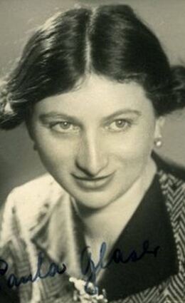 Ein Passfoto von Paula Glaser (auch Pavla Glaserová), die Mutter von Lotte.