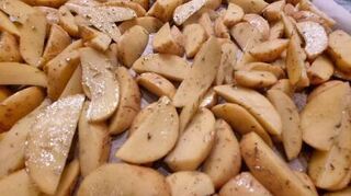 Wedges gehen einfach und sind eine prima Alternative zu Pommes.