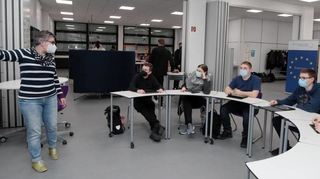 Individueller Unterricht ist an der Tagesordnung – hier mit Judith Saile, Malte Rieger, Melissa Jordan, Erik Metzeroth, Leon Schock und Nick Galleck.