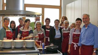 Das Küchenteam steht parat und wird für seine Gäste im evangelischen Gemeindehaus ab Freitag, 4. März, wieder gekocht und den Tisch gedeckt haben.